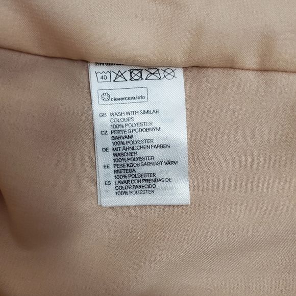 H&M Pleated Sleeveless Top - Picture 5 of 6